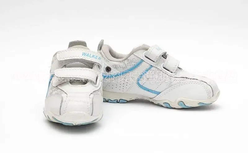 2025新款来袭：安踏男士运动鞋的未来趋势