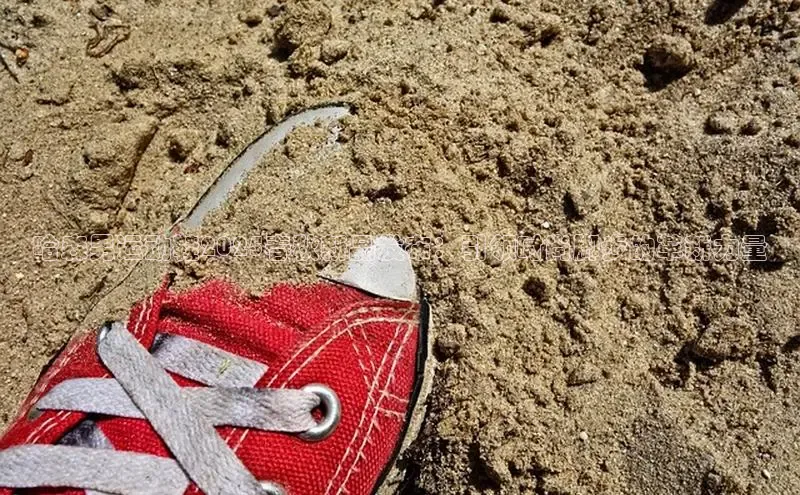 哈森男运动鞋2025春秋新品发布：引领时尚脚步的革新力量