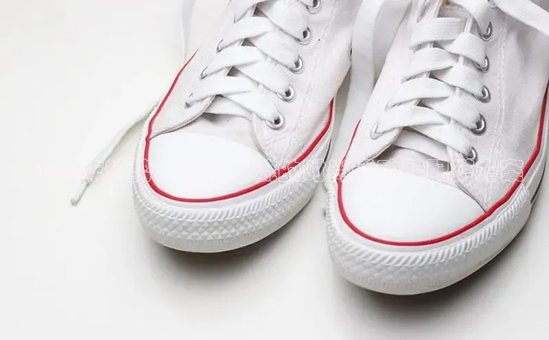 2025年趋势：融入潮流的时尚运动鞋配搭方案